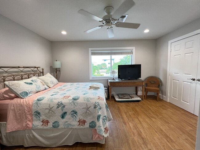 Building Photo - Beautiful 4 Bed 4.5 Bath luxury Townhouse with Elevator located by the Beach Lauderdale by the Sea