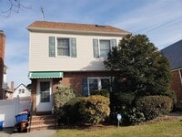 Building Photo - 69-21 182nd St