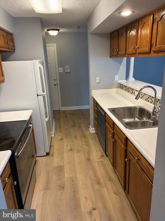 Building Photo - 1401 Sage Ln