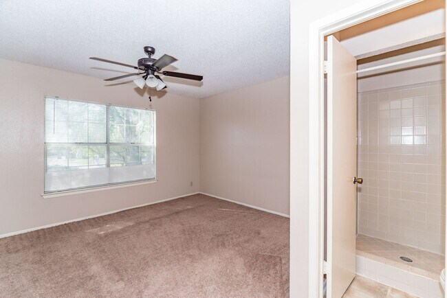 Building Photo - 12205 Magnolia Blossom St