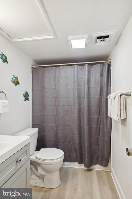 Building Photo - 438 Ocean Pkwy