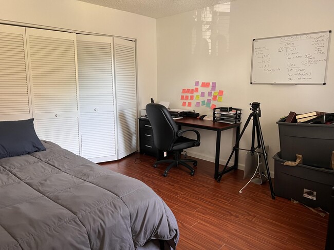 Building Photo - 9343 Ketay Cir