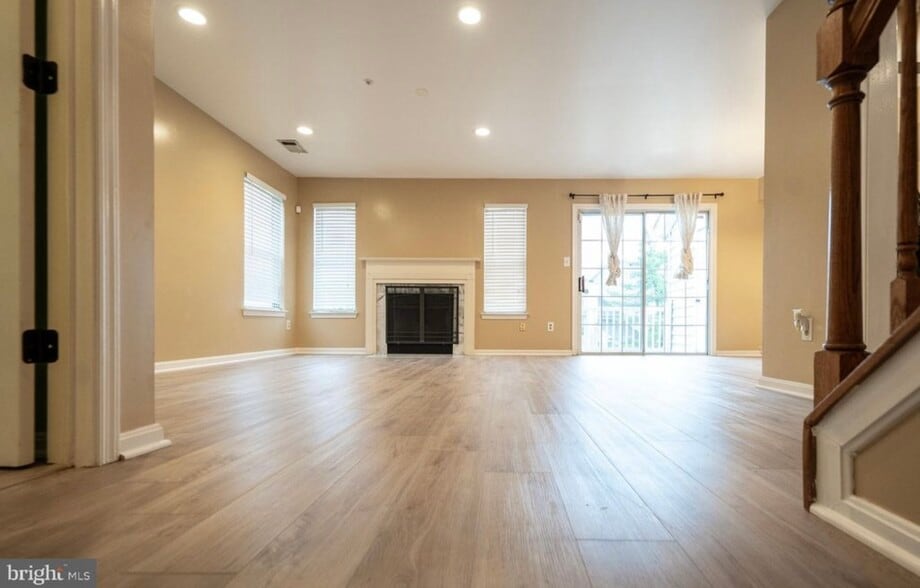 Building Photo - 13909 King Gregory Way