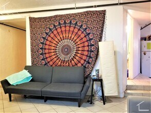 Building Photo - Packards Corner BU 4 bed 1.5 bath for 9.1 Heat Hw inc Students ok,