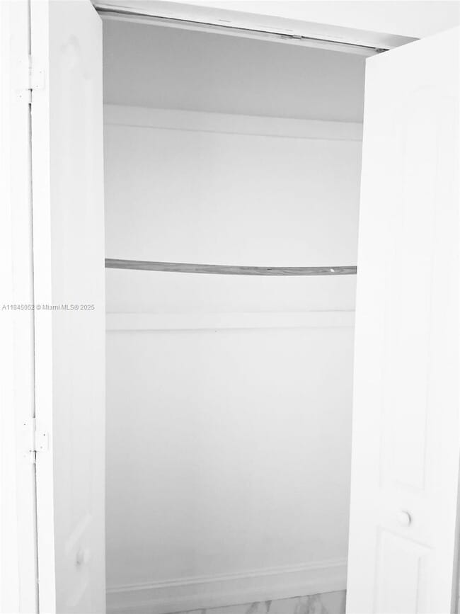 Building Photo - 9128 SW 157th Avenue Rd