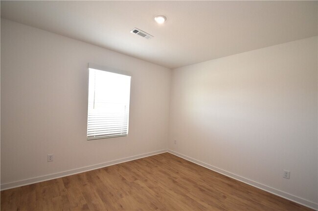 Building Photo - 544 Colorado St