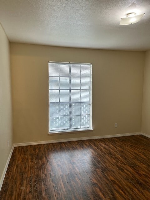 Building Photo - 12500 Sandpiper Dr