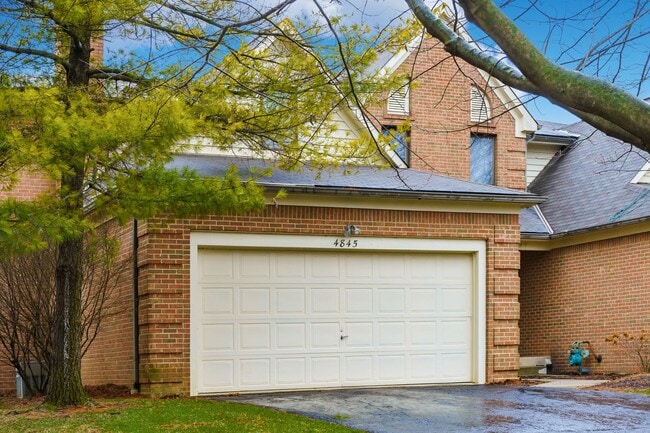 Building Photo - 4845 Dierker Rd