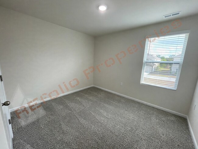 Building Photo - 127 Tourmaline Hl Dr