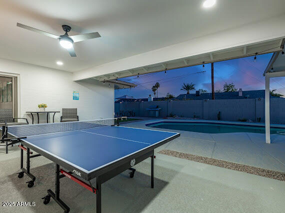 Building Photo - 1101 E Balboa Dr