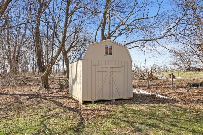 Building Photo - Beautiful three-bedroom single family home...