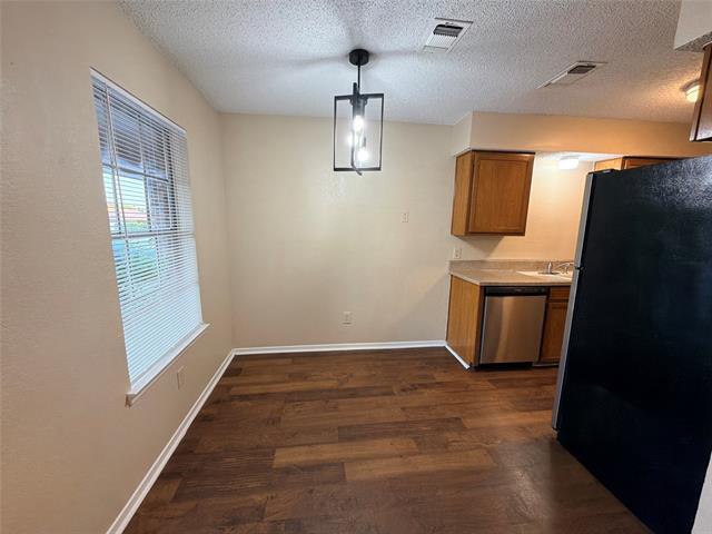 Building Photo - 5804 Tinsley Dr