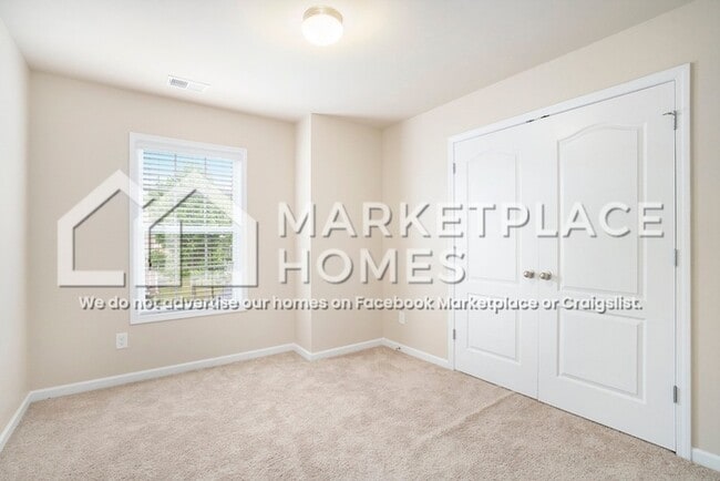 Building Photo - 2070 Bonny Glen Cir