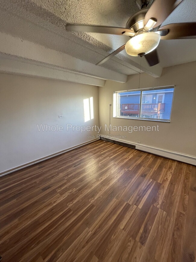 Building Photo - 1180 Yosemite St