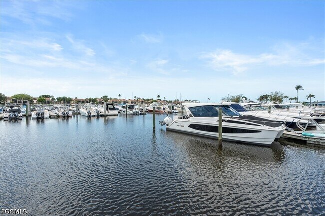 Building Photo - 4210 Steamboat Bend