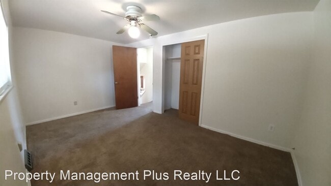 Building Photo - 4 br, 1.5 bath House - 1011 Yeager Dr