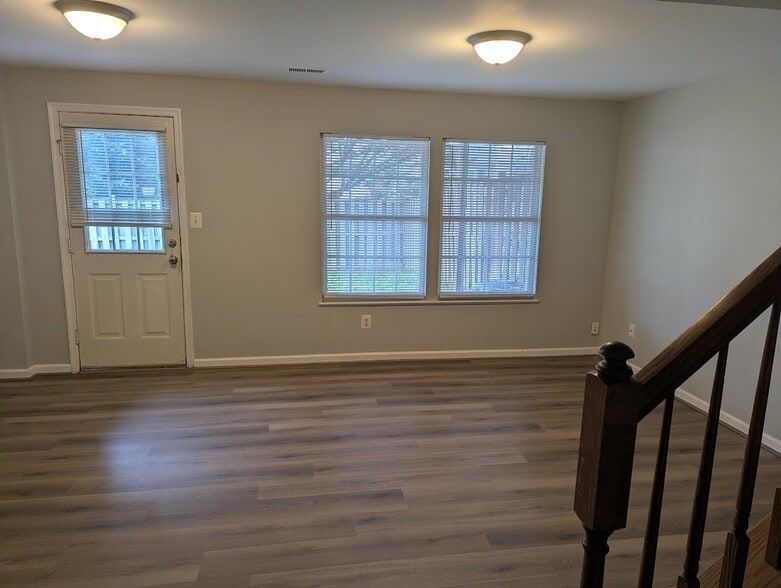 Building Photo - 12921 Freestone Ct