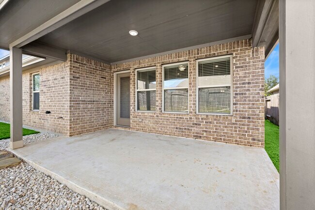 Building Photo - 2939 Twin Cove Ct