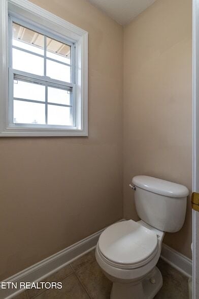 Building Photo - 8334 Bay Gardens Ln