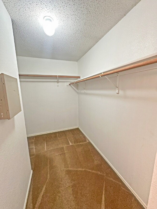Building Photo - 6154 Ashley Spring