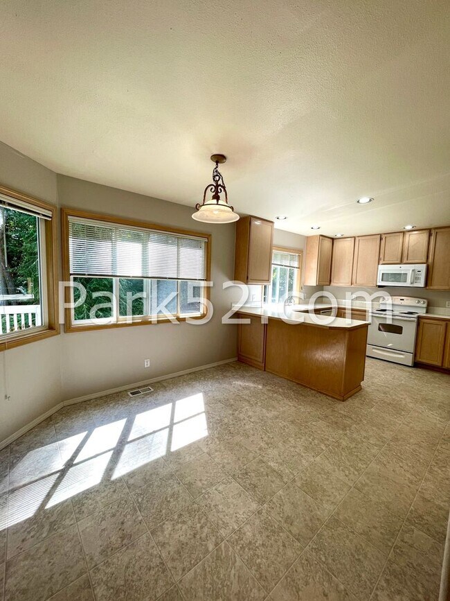 Building Photo - 6614 29th St Ct NW