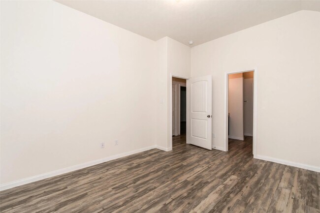 Building Photo - 699 Fallow Ln