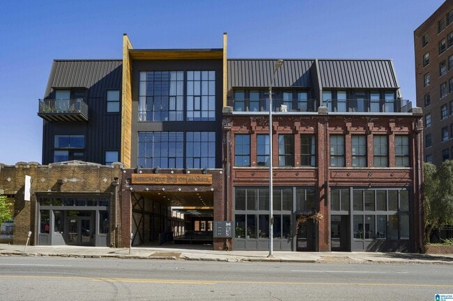 Building Photo - 2212 Morris Ave