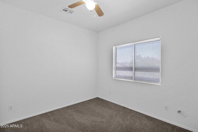 Building Photo - 1750 W Union Hills Dr