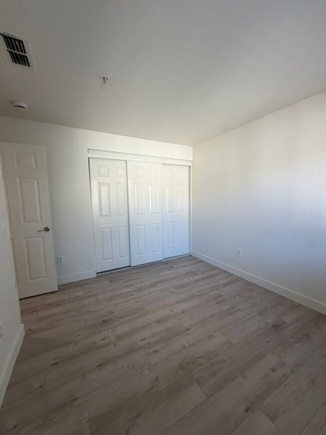 Building Photo - Very Nice 2 Bedroom and 2 Bathroom Apartment $2,200 + $175.00 WSG