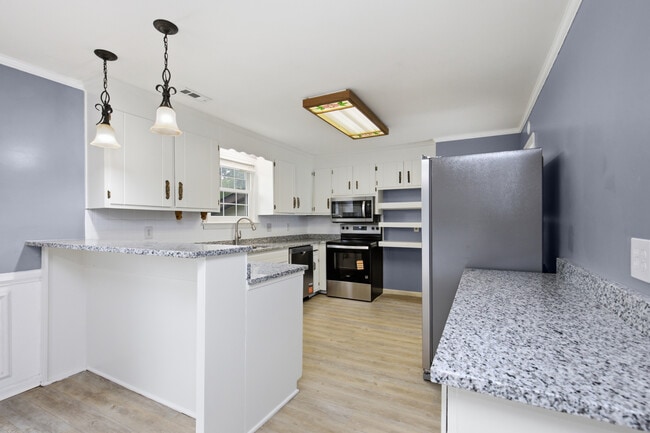 Building Photo - 2510 Bicors Dr
