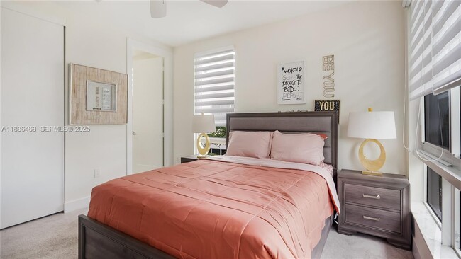 Building Photo - 6611 NW 105th Pl