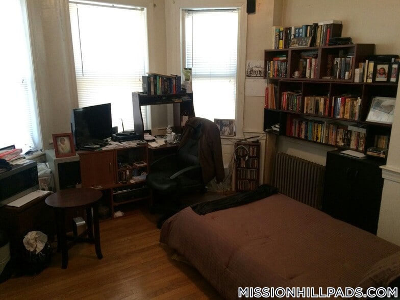 Building Photo - 55 S Huntington Ave