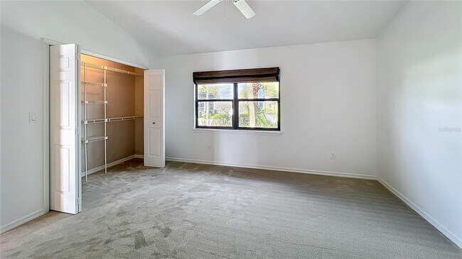 Building Photo - 660 Killarney Bay Ct