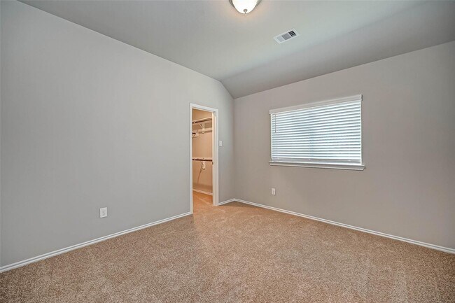 Building Photo - 1535 Munson Valley Rd