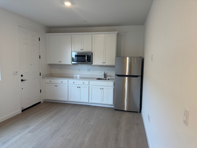 Building Photo - 10923 Breezewood Way