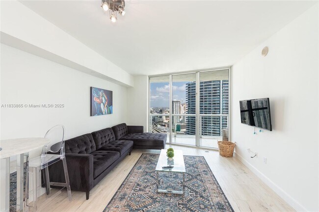 Building Photo - 465 Brickell Ave