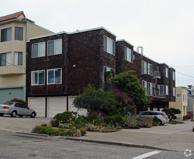 Building Photo - 7550 Geary Blvd