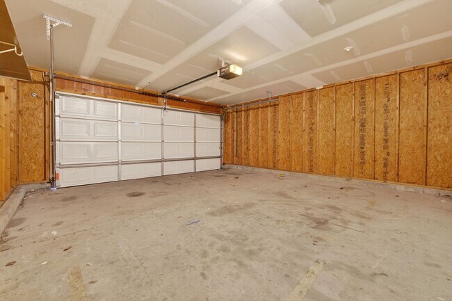 Building Photo - 4329-4337 S Elizabeth