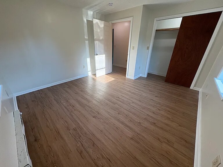 Building Photo - 6 Graves St