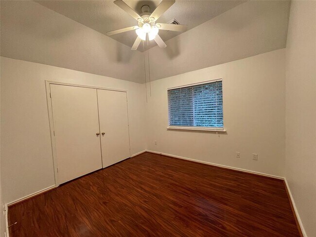 Building Photo - 1715 Wilderness Park Ct