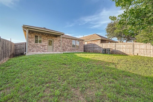 Building Photo - 465 Moonwalker Trail