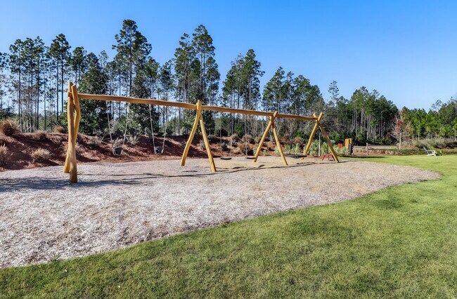 Building Photo - 629 Wildlight Ave