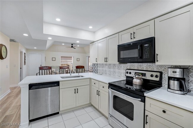Building Photo - 156 Sabal Lake Dr