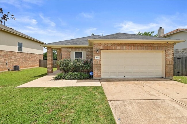 Building Photo - 808 N Creek Blvd