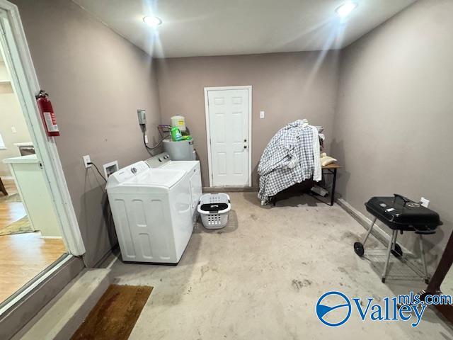 Building Photo - 522 Lisa Ln NW