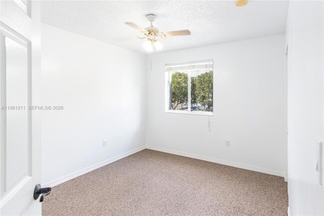 Building Photo - 2301 SE 24th Ct