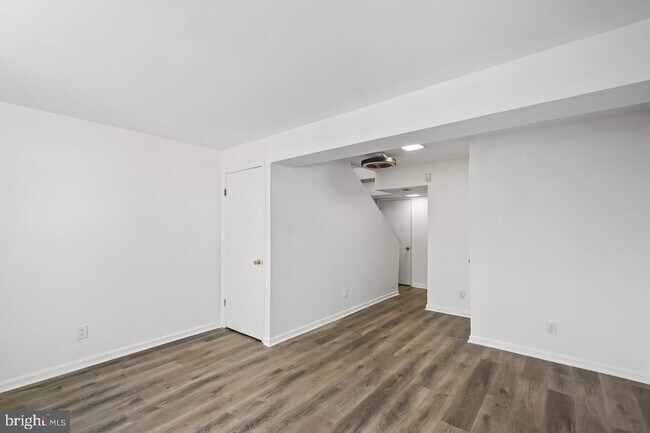 Building Photo - 8315 Brookvale Ct