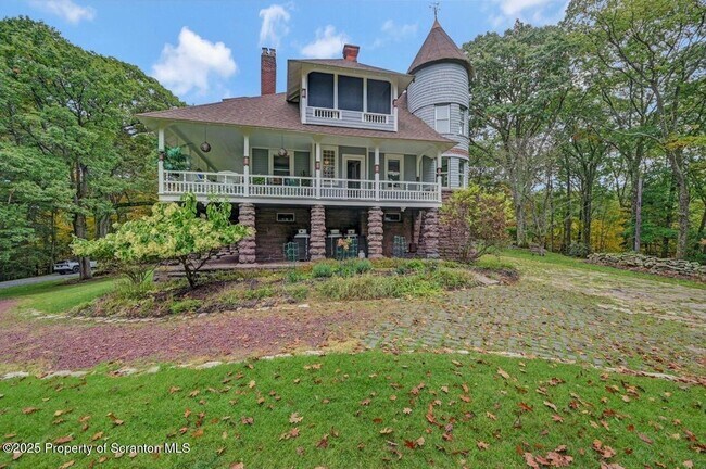 Building Photo - 3360 Forest Rd