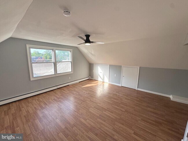 Building Photo - 74 Plumtree Ln