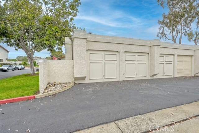 Building Photo - 6827 Alderwood Dr